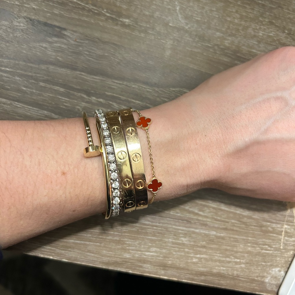 5 Motif Bracelet in Carnelian
